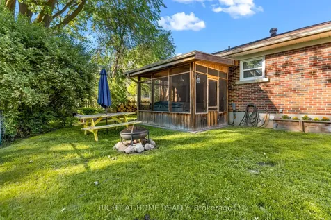 102 Paris Street New Tecumseth ON L9R 1H2