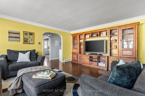 102 Paris Street New Tecumseth ON L9R 1H2