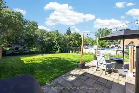 1292 Vincent Crescent Innisfil ON L9S 1Z8