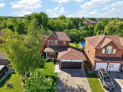 1292 Vincent Crescent Innisfil ON L9S 1Z8