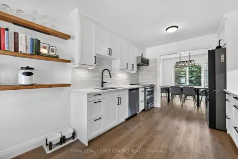 1292 Vincent Crescent Innisfil ON L9S 1Z8