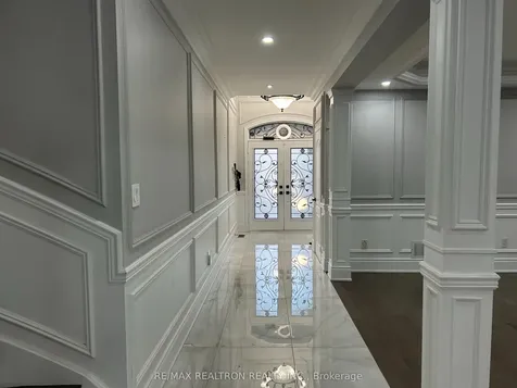 16 Misty Court Markham ON L6E 1K9