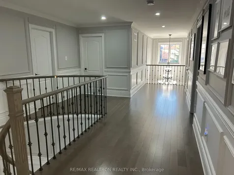 16 Misty Court Markham ON L6E 1K9