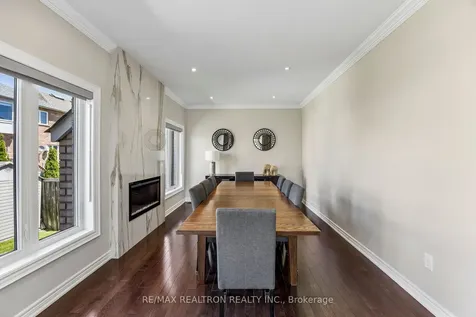 18 Hayfield Crescent Richmond Hill ON L4E 0A4