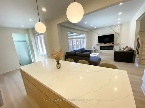 9 Quail Hollow N/a Markham ON L6B 0K7