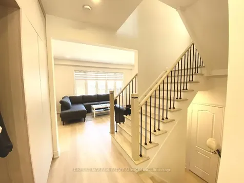 9 Quail Hollow N/a Markham ON L6B 0K7