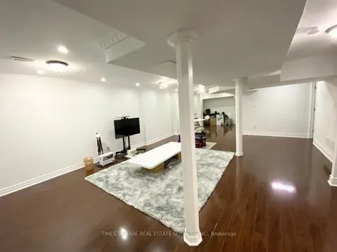 9 Quail Hollow N/a Markham ON L6B 0K7