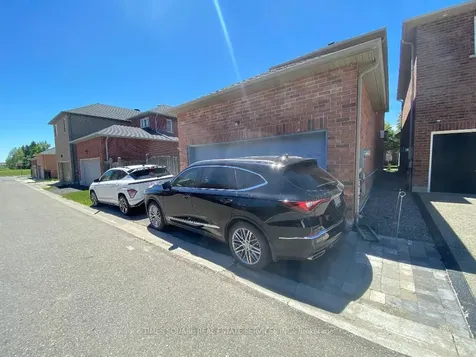 9 Quail Hollow N/a Markham ON L6B 0K7