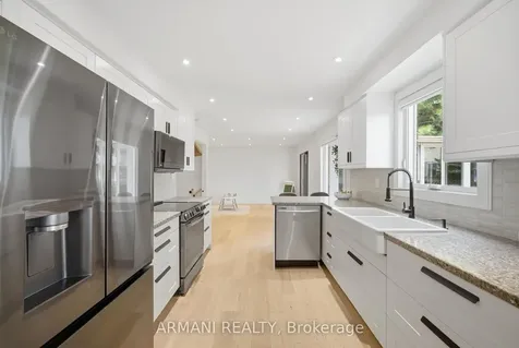 20 Northgate Drive Bradford West Gwillimbury ON L3Z 2H5