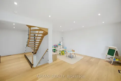 20 Northgate Drive Bradford West Gwillimbury ON L3Z 2H5