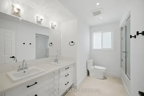 20 Northgate Drive Bradford West Gwillimbury ON L3Z 2H5