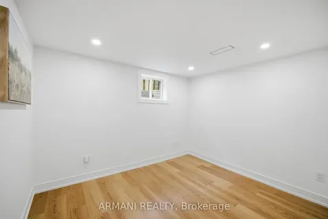 20 Northgate Drive Bradford West Gwillimbury ON L3Z 2H5