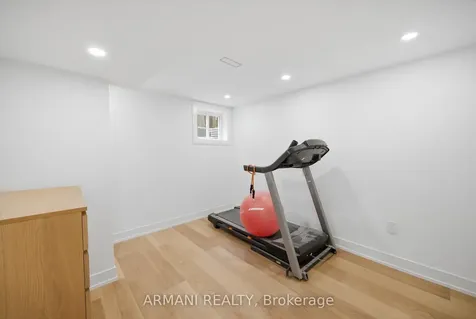 20 Northgate Drive Bradford West Gwillimbury ON L3Z 2H5