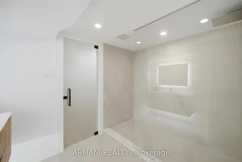 20 Northgate Drive Bradford West Gwillimbury ON L3Z 2H5