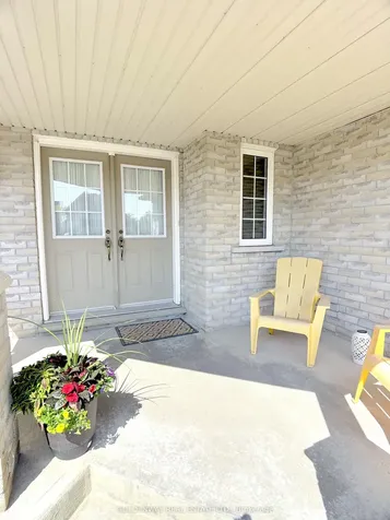 152 Stonebridge Drive Markham ON L6C 2J7