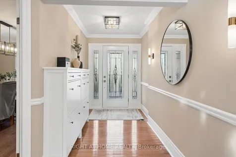 33 Wellington Heights Court Aurora ON L4G 5C9