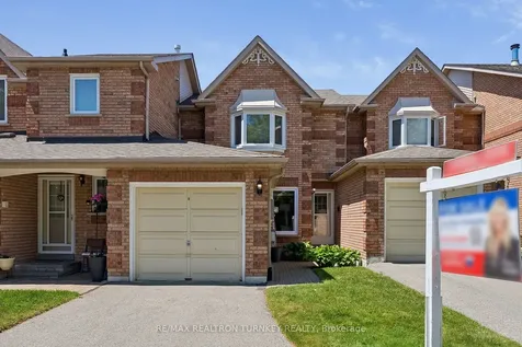 877 Playter Crescent Newmarket ON L3X 1W8