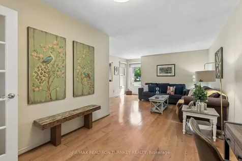 877 Playter Crescent Newmarket ON L3X 1W8