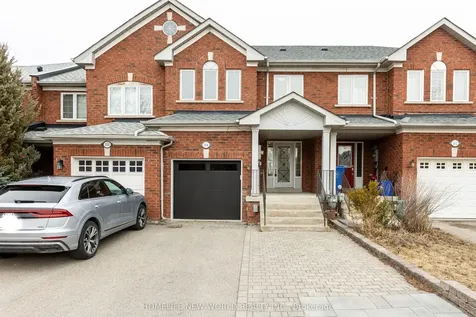 164 Banbrooke Crescent Newmarket ON L3X 2W6