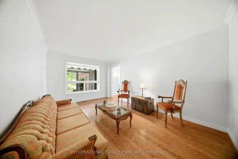 39 Couperthwaite Crescent Markham ON L3R 6N4