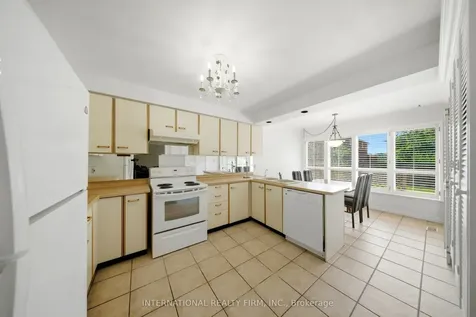 39 Couperthwaite Crescent Markham ON L3R 6N4