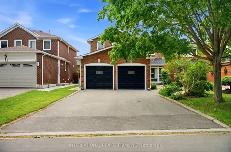 39 Couperthwaite Crescent Markham ON L3R 6N4