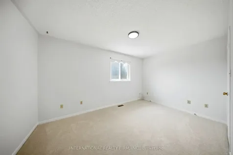 39 Couperthwaite Crescent Markham ON L3R 6N4