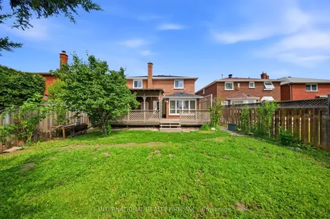 39 Couperthwaite Crescent Markham ON L3R 6N4