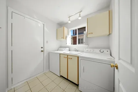 39 Couperthwaite Crescent Markham ON L3R 6N4