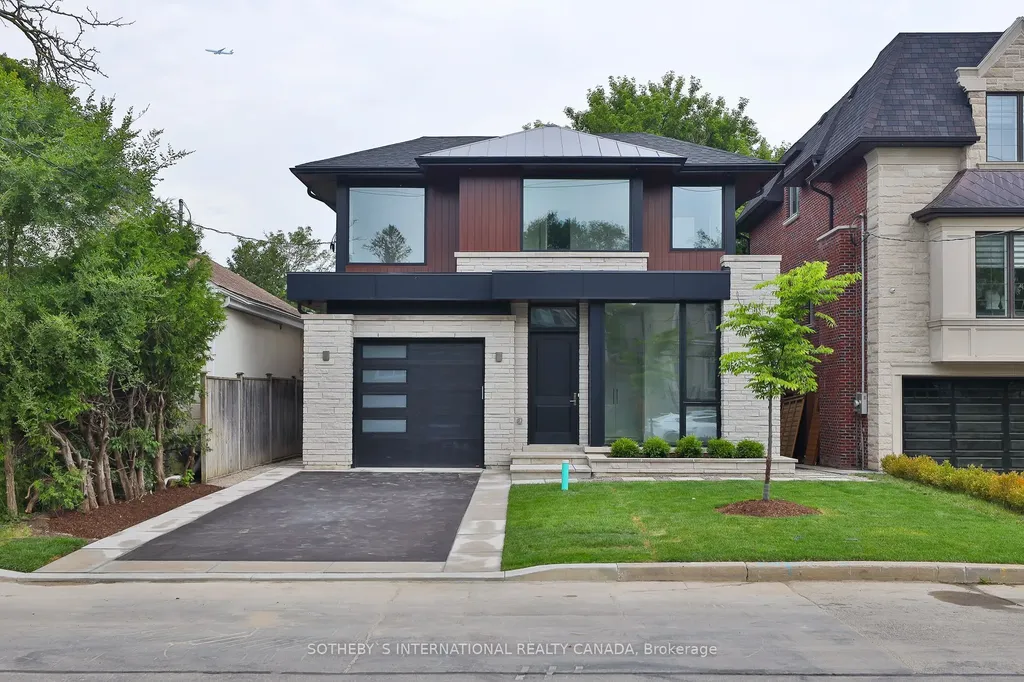 220 Harlandale Avenue Toronto ON M2N 1P7