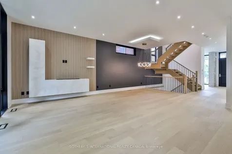 220 Harlandale Avenue Toronto ON M2N 1P7