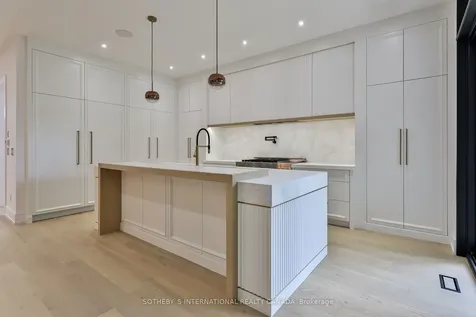 220 Harlandale Avenue Toronto ON M2N 1P7