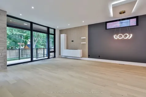 220 Harlandale Avenue Toronto ON M2N 1P7