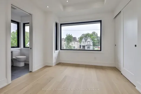 220 Harlandale Avenue Toronto ON M2N 1P7