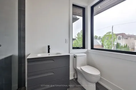 220 Harlandale Avenue Toronto ON M2N 1P7