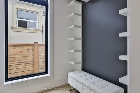 220 Harlandale Avenue Toronto ON M2N 1P7