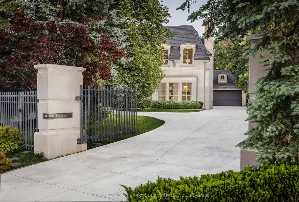 101 Old Colony Road Toronto ON M2L 2K3