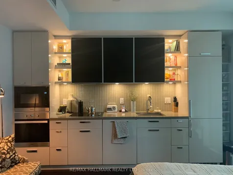 32 Davenport Road Toronto ON M5R 0B5