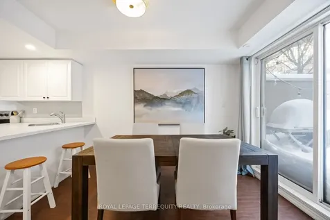 40 Merchant Lane Toronto ON M6P 4J6
