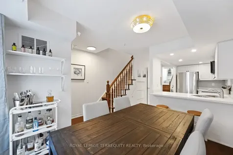 40 Merchant Lane Toronto ON M6P 4J6