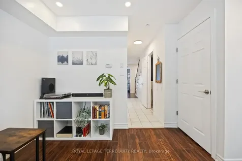 40 Merchant Lane Toronto ON M6P 4J6