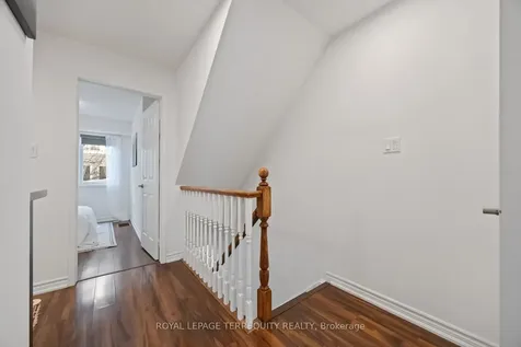 40 Merchant Lane Toronto ON M6P 4J6