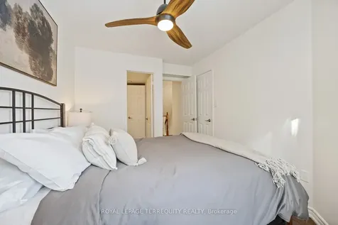 40 Merchant Lane Toronto ON M6P 4J6