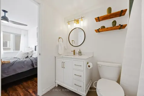 40 Merchant Lane Toronto ON M6P 4J6