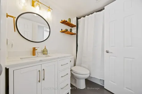 40 Merchant Lane Toronto ON M6P 4J6