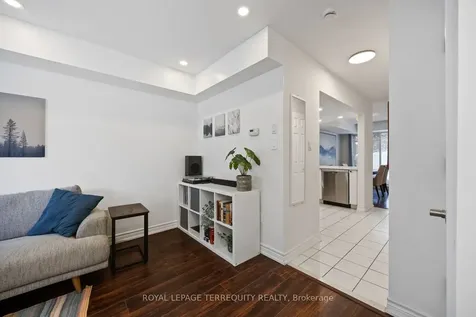 40 Merchant Lane Toronto ON M6P 4J6
