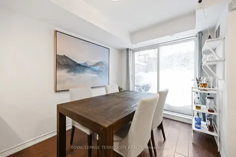 40 Merchant Lane Toronto ON M6P 4J6
