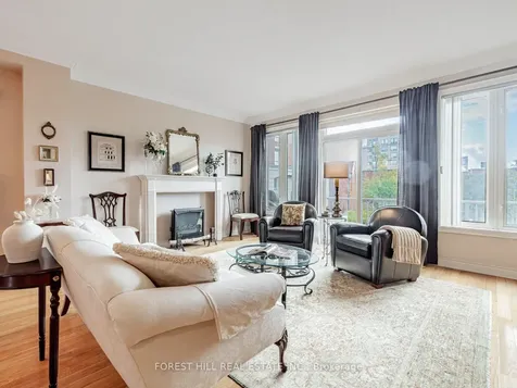 2 Clairtrell Road Toronto ON M2N 7H5