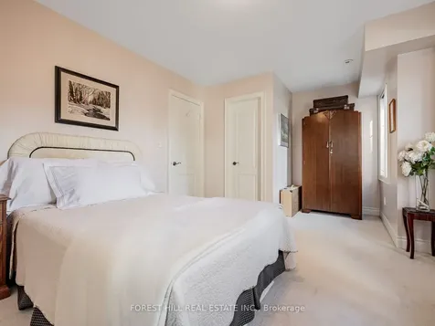 2 Clairtrell Road Toronto ON M2N 7H5