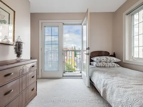 2 Clairtrell Road Toronto ON M2N 7H5
